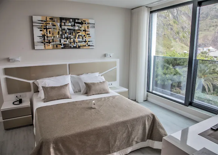 Calamar 3* Sao Vicente (Madeira)